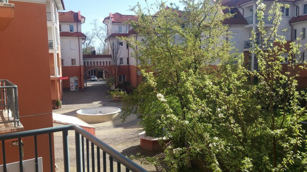 Appartement Baby Apartman à Hajdúszoboszló Extérieur photo