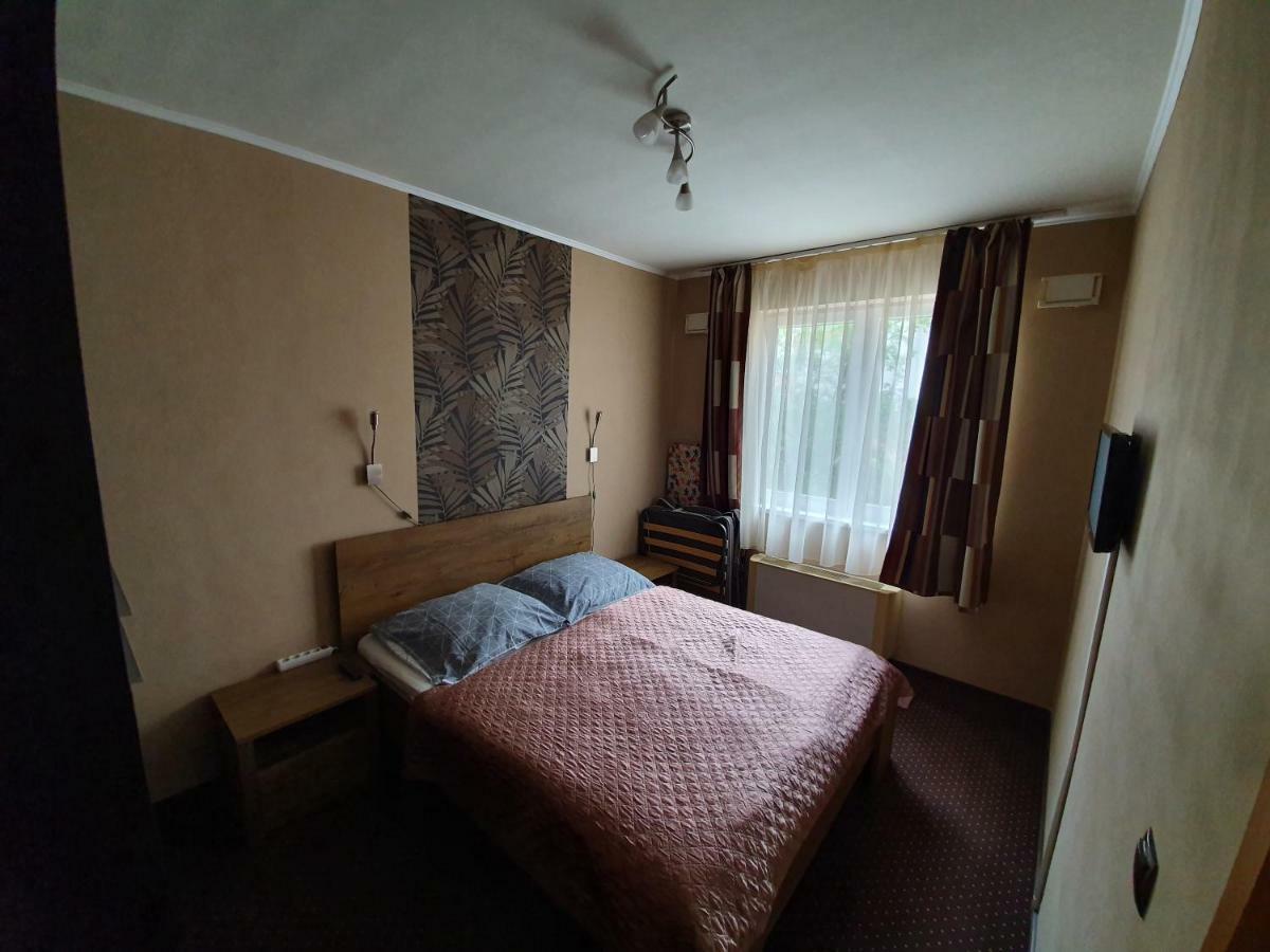 Appartement Baby Apartman à Hajdúszoboszló Extérieur photo